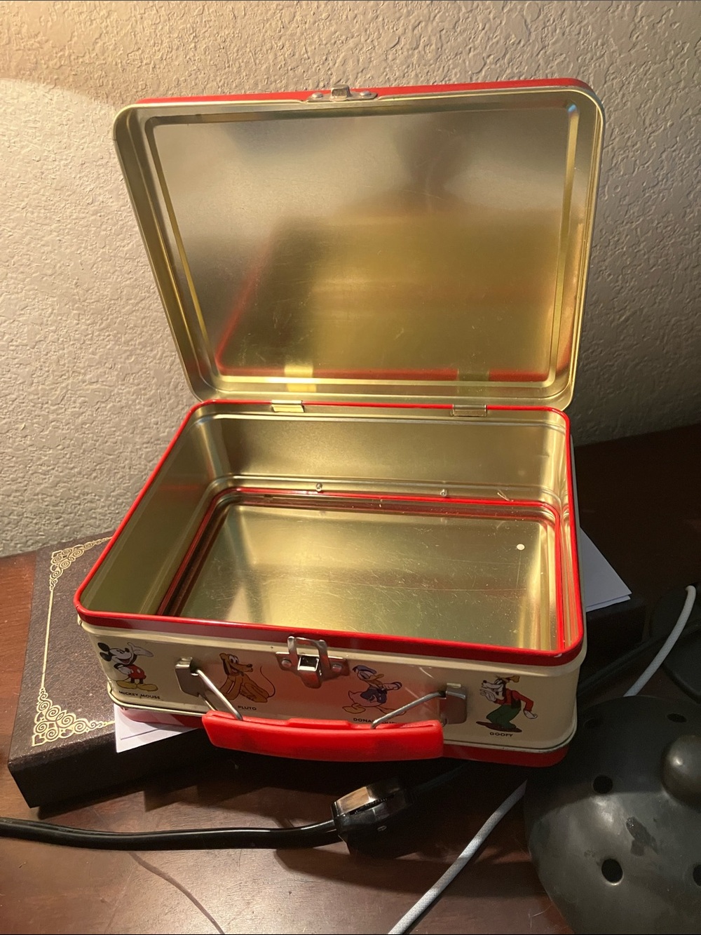 VTG Disney Cartoon Micky Mouse & Friends Metal Lunchbox Circa 1997